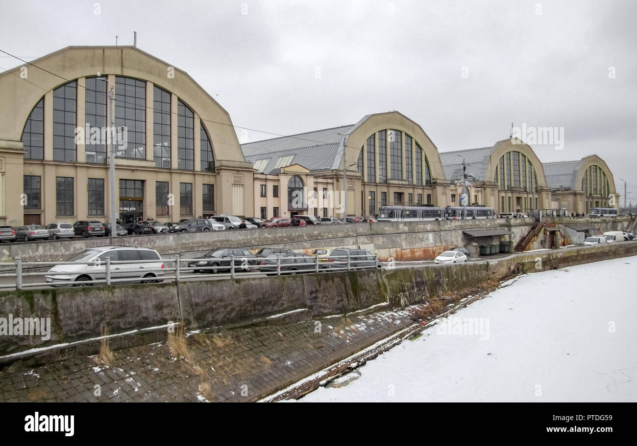 Marché Central de Riga Riga, la capitale de la Lettonie à l'heure d'hiver Banque D'Images