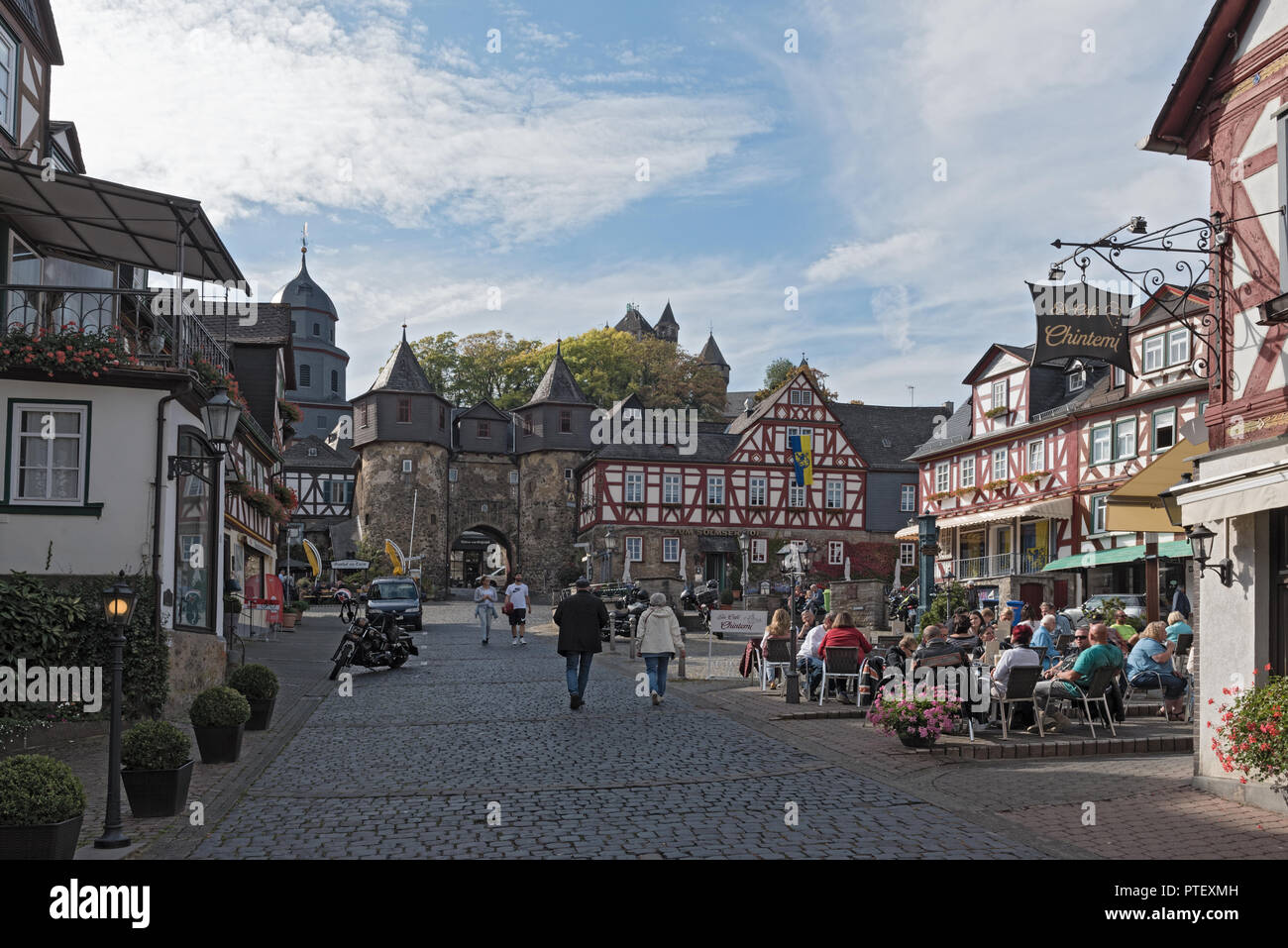 Maisons à colombages historique sur la place du marché dans la vieille ville de Braunfels, Hessen, Allemagne. Banque D'Images