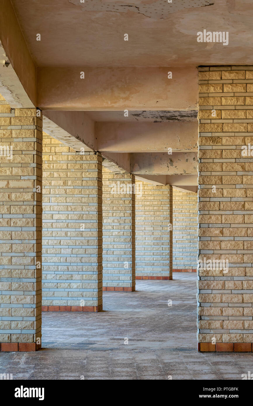 Arrière-plan de rangée de murs en brique pierre séquentiel Banque D'Images