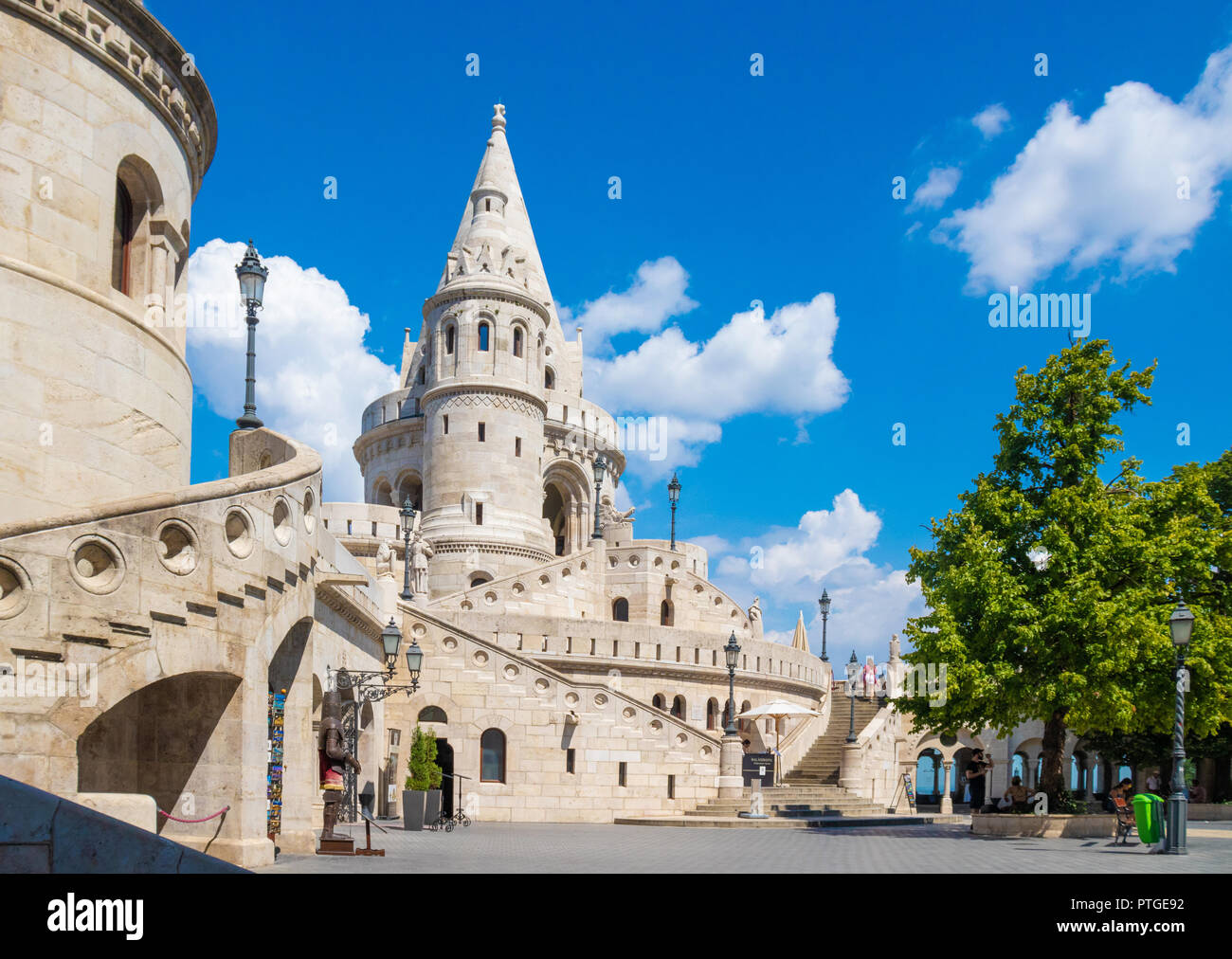 Du Bastion des Pêcheurs ou Halaszbastya sur la colline du Château de Buda à Budapest, Hongrie Banque D'Images