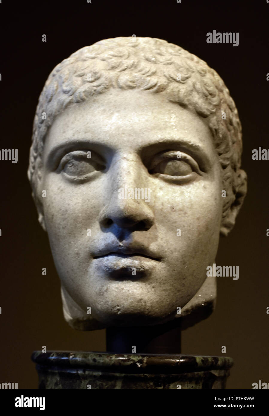 Lanceur de disque moyen période impériale 2e siècle Rome romain après Myron,original grec ,autour de 450 (C.-B.), Banque D'Images