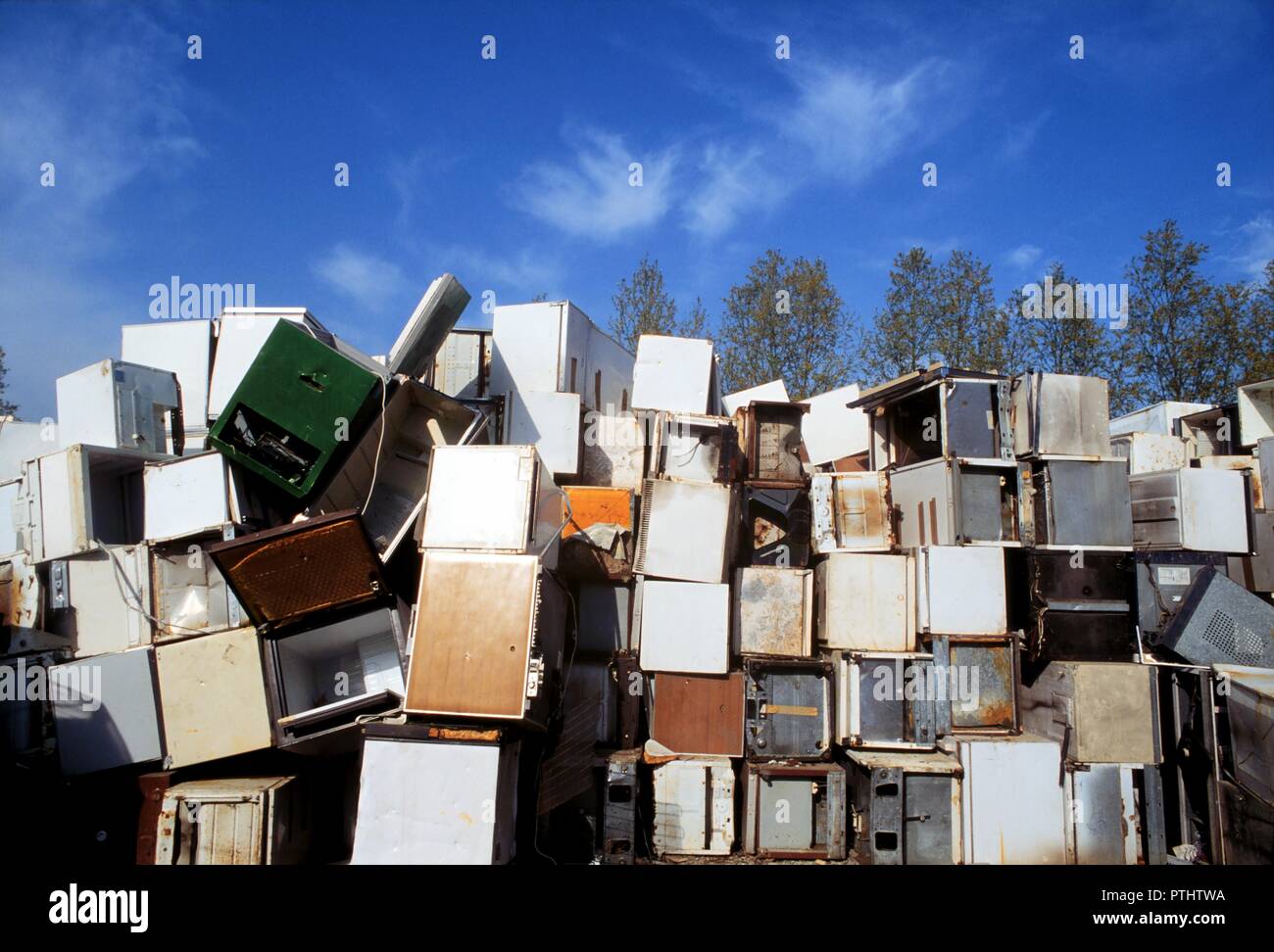 La digestion des déchets consortium de Carpi (Modena, Italie) - Foyers électriques (TRED a rejeté le traitement), d'un réfrigérateur warehouse... Banque D'Images