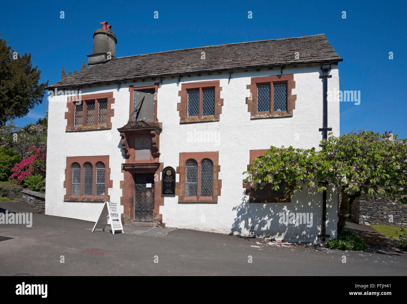 Hawkshead Grammar School Museum qui auparavant était assisté par William Wordsworth à Hawkshead village. Banque D'Images