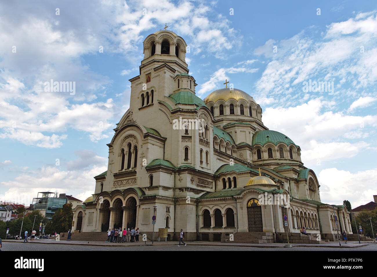 La cathédrale Alexandre Nevsky avec ciel nuageux Banque D'Images