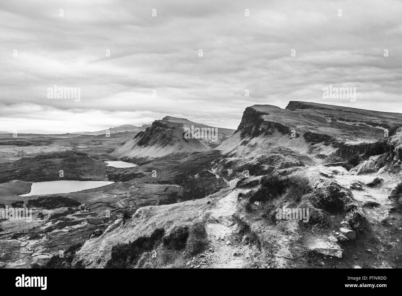 Vues de la plage montagnes Quiraing Banque D'Images