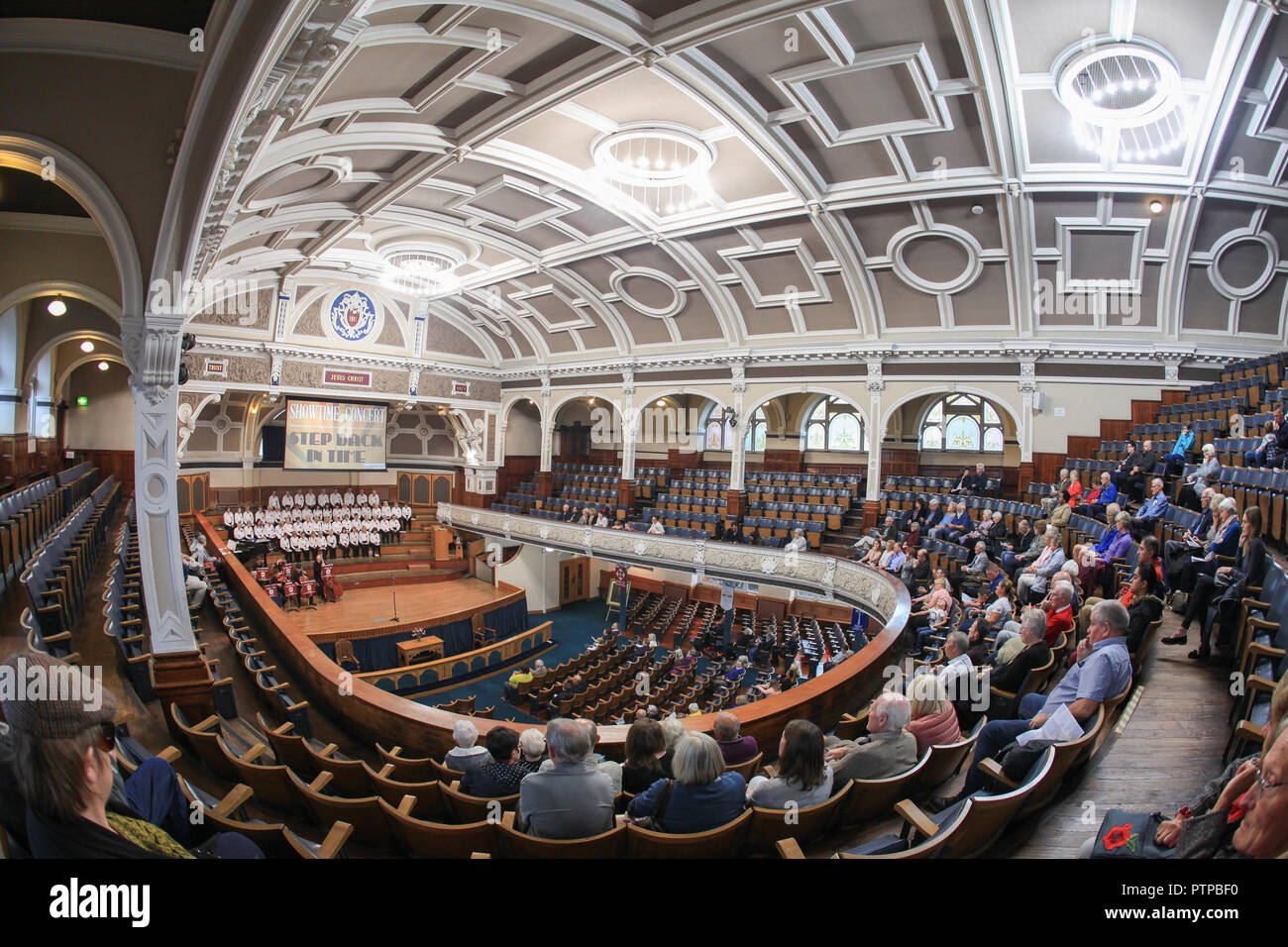 8 septembre 2018. Bolton, Lancashire, Angleterre.. Bolton Methodist Mission à Victoria Hall ont organisé une 'back in time' les concerts dans le cadre de leur contribution Banque D'Images