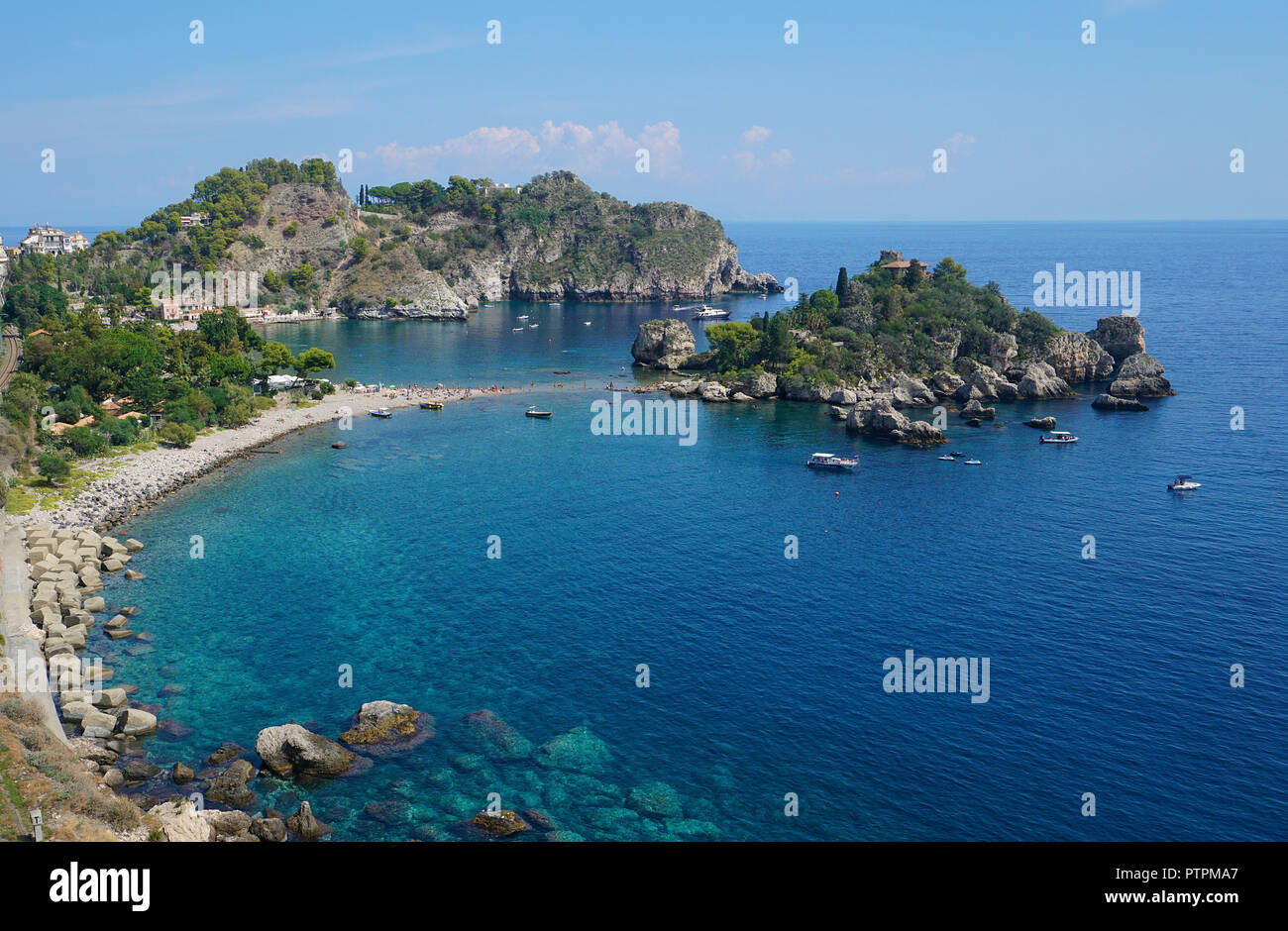 Isola Bella, belle petite île et l'un des monuments de Taormina, Sicile, Italie Banque D'Images