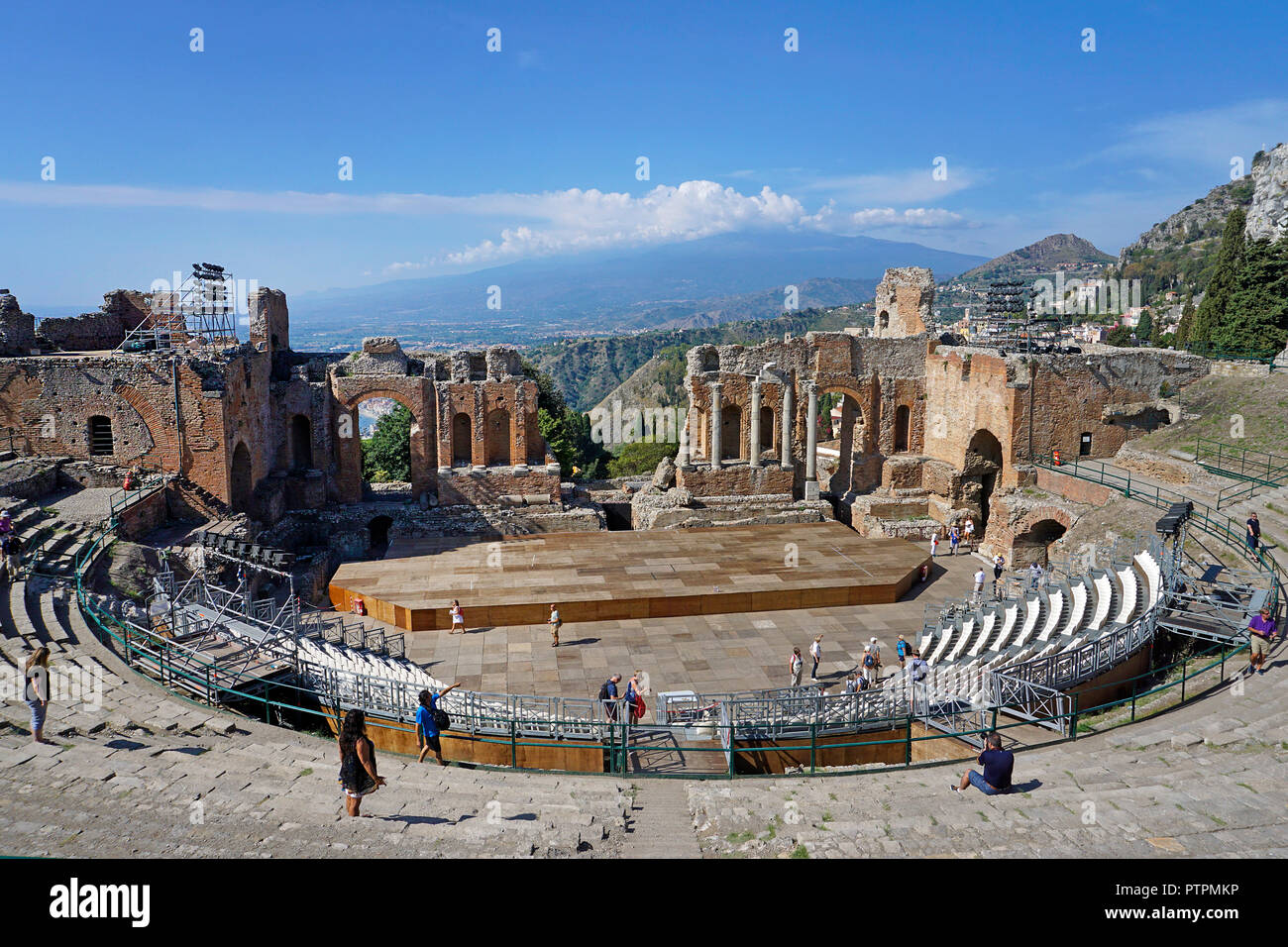 L'ancien théâtre gréco-romain de Taormina, Sicile, Italie Banque D'Images