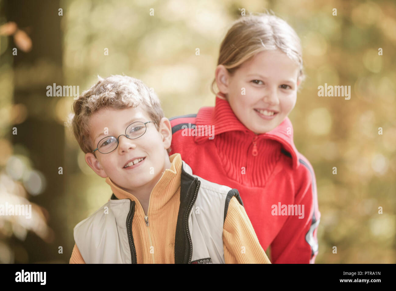 Bruder Schwester Banque D Image Et Photos Alamy