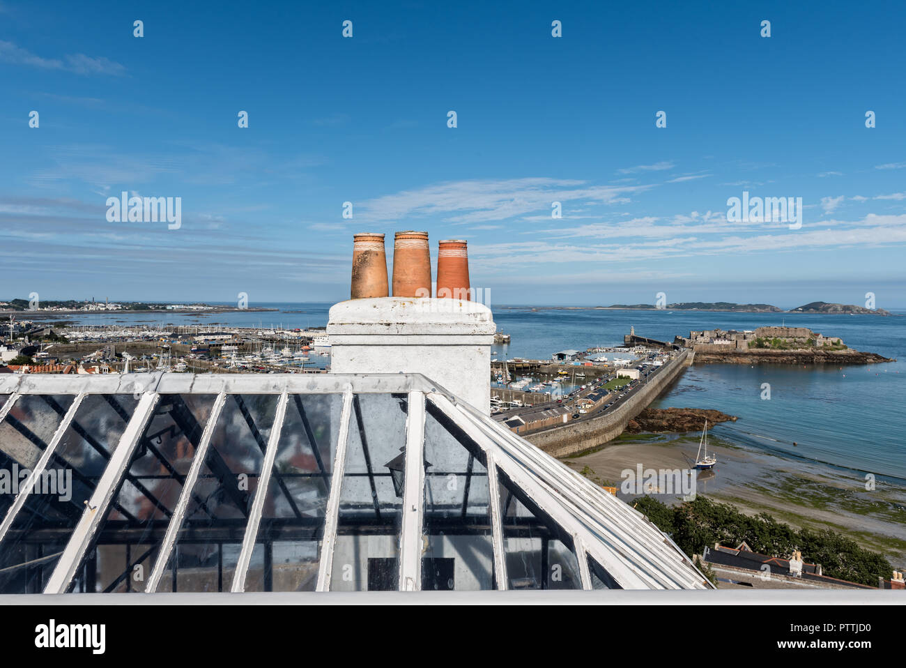 Vue mer depuis le belvédère des étages supérieurs d'Hauteville House Banque D'Images