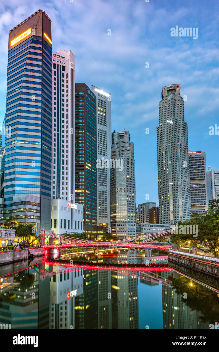 Financial District skyline at Dusk, Singapour Banque D'Images