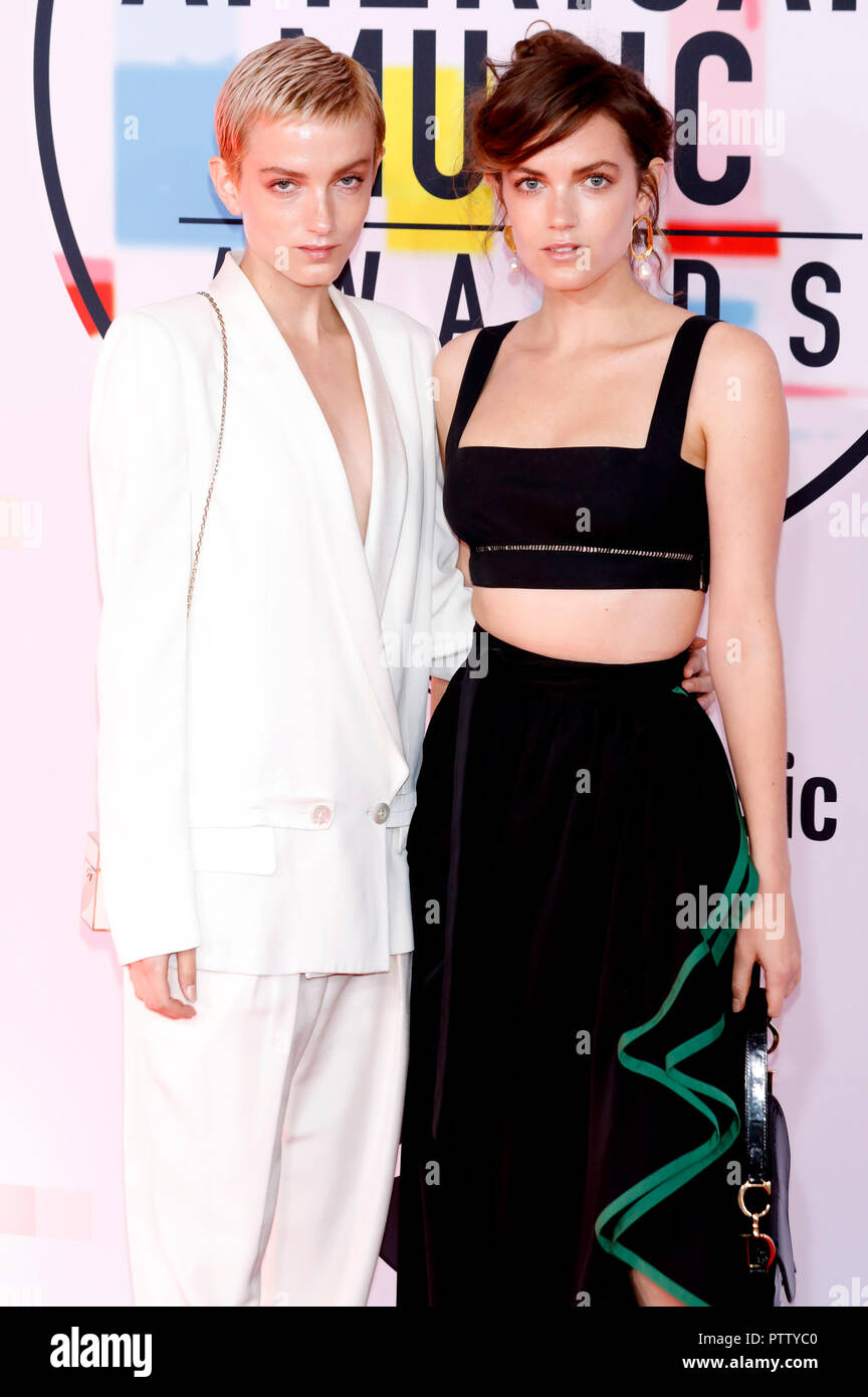 Miranda et Françoise Hardy Françoise Hardy Elektra (Dire Lou Lou) participant à la 46th Annual American Music Awards au Théâtre de Microsoft le 9 octobre 2018 à Los Angeles, Californie. Banque D'Images
