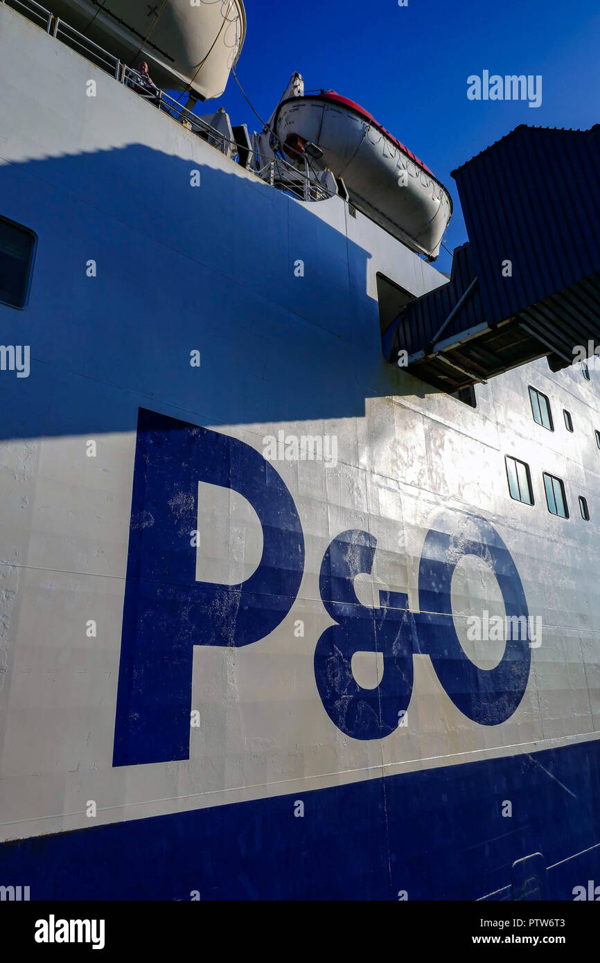 P & O Ferries, la fierté de l'York, amarré au port de Zeebrugge, Belgique, Banque D'Images