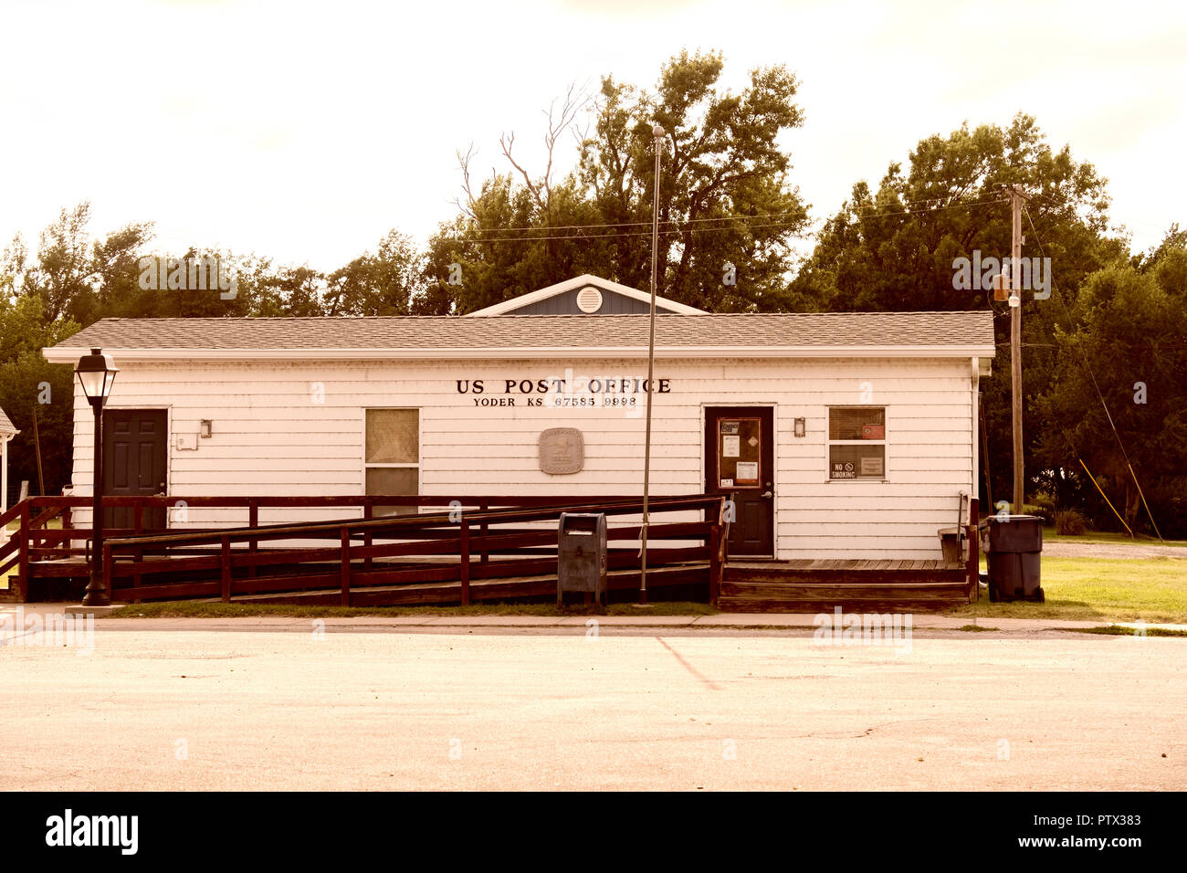 Un petit bureau de poste des États-Unis dans la ville de Amish Yoder, Kansas, États-Unis. Banque D'Images