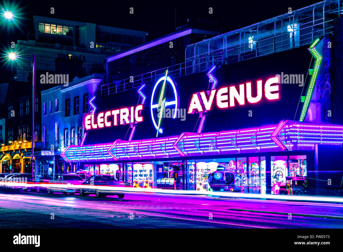 Electric Avenue du front de mer de nuit Arcade Southend Banque D'Images