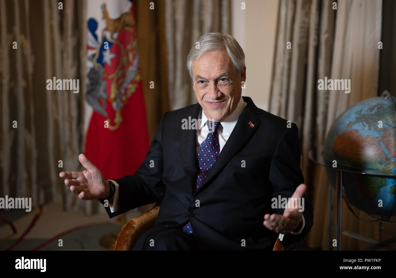 11 octobre 2018, Hambourg : Sebastian Pinera, président du Chili, s'exprimant au cours d'un entretien avec l'agence de presse allemande à l'hôtel Atlantik à Hambourg. Photo : Daniel Reinhardt/dpa Banque D'Images