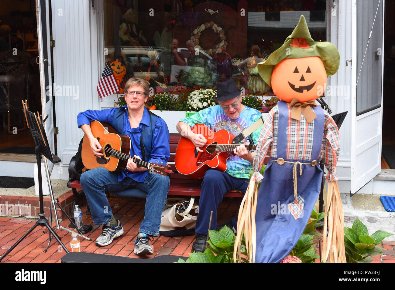 Porchfest - un événement en vedette une variété d'artistes dans le village de Sandwich à Cape Cod, USA Banque D'Images