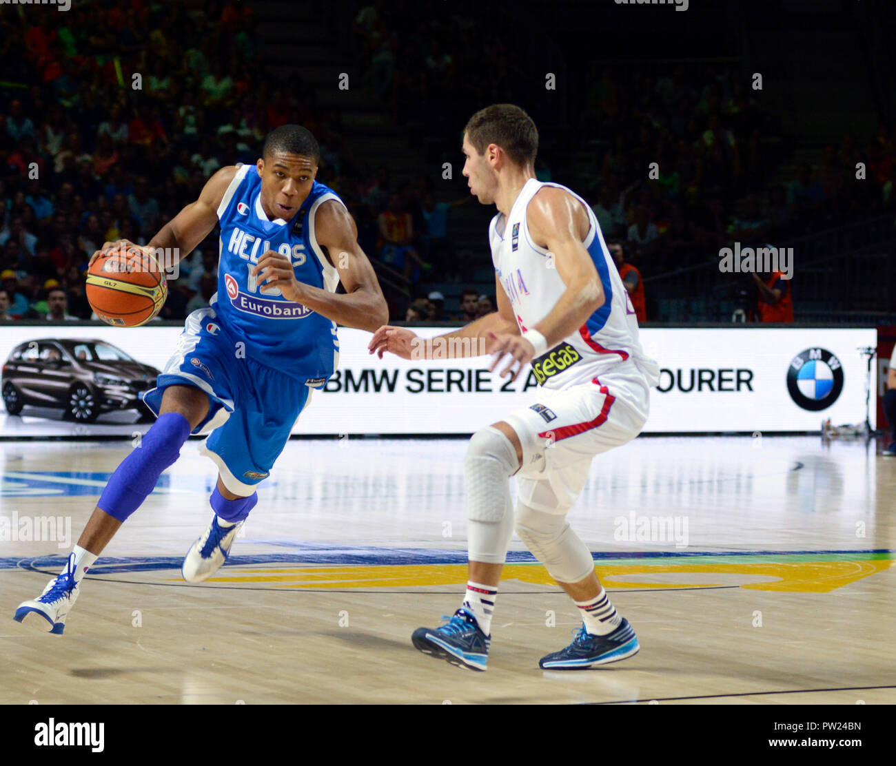 Giannis Antetokounmpo (Grèce) contre la Serbie. L'Équipe nationale de basket-ball.  Coupe du Monde de la FIBA, l'Espagne 2014 Photo Stock - Alamy