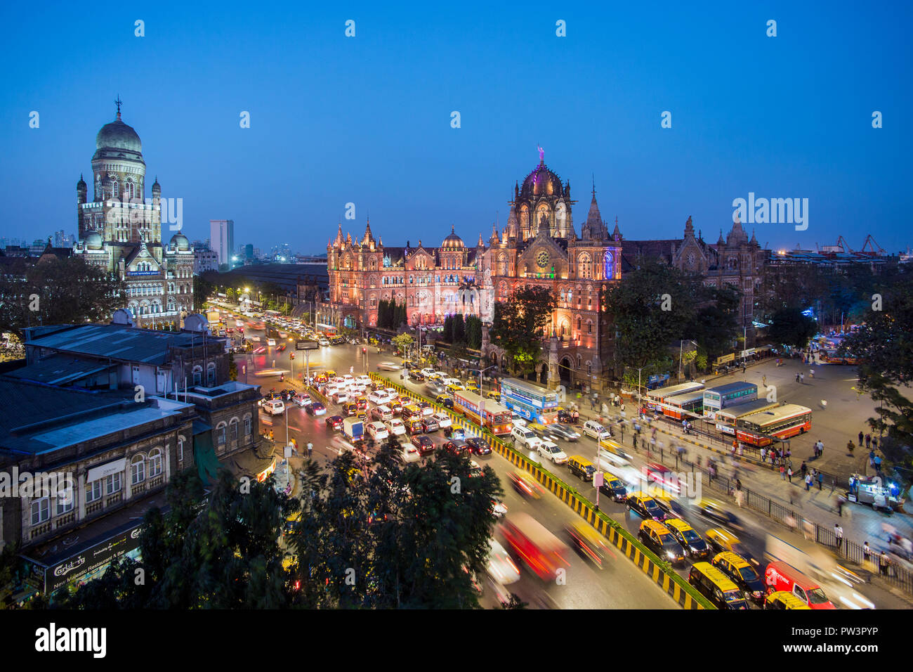 L'Inde, Mumbai, Maharashtra, Maharaj Chhatrapati Shivaji terminus Gare ferroviaire (CSMT), (anciennement Victoria Terminus), site du patrimoine mondial de l'UNESCO Banque D'Images