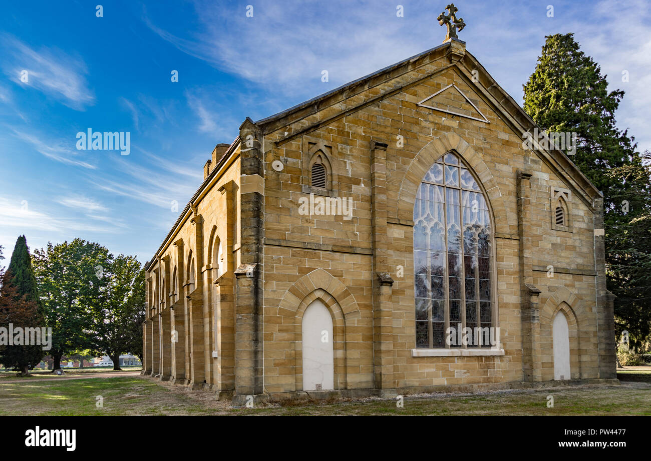 Ancienne église de vitraux à Longford, Tasmanie Banque D'Images
