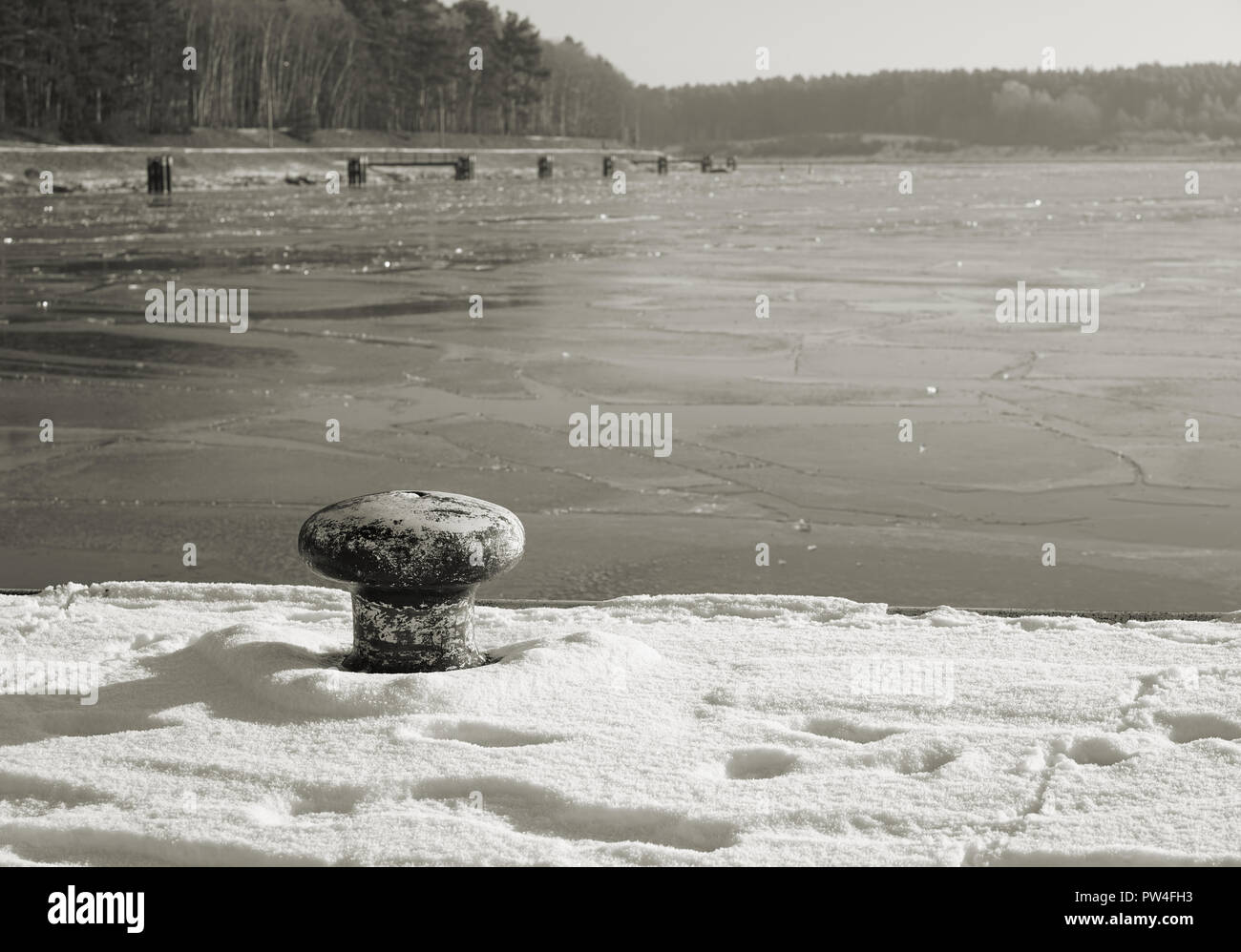 Bollard portuaires à la serrure dans Niegripp sur l'Elbe Banque D'Images