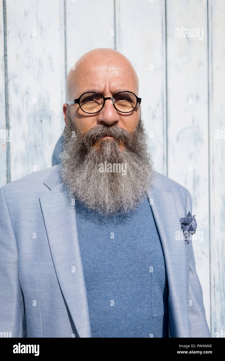 Crane rasé barbe Banque de photographies et d'images à haute résolution -  Alamy