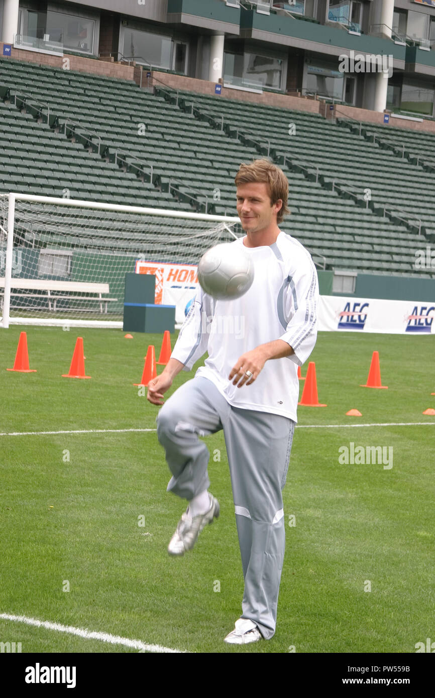 David Beckam 06/02/05 DAVID BECKHAM LANCE SOCCER ACADEMY @ Home Depot Center, Carson Photo par Kanako Chitose/HNW / PictureLux 33683 Numéro de référence de dossier 216HNWPLX Banque D'Images