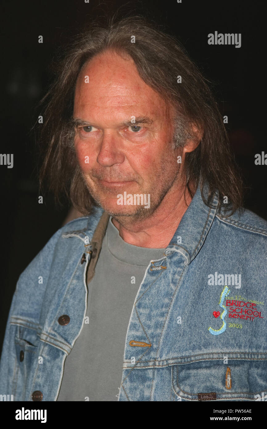 Neil Young 06/22/04 2004 LOS ANGELES FILM FESTIVAL 'FAHRENHEIT 9/11' @ Directors Guild of America, Los Angeles Photo par Kazumi Nakamoto/Hollywood News Wire référence #  33683 Fichier HNWPLX 729 Banque D'Images