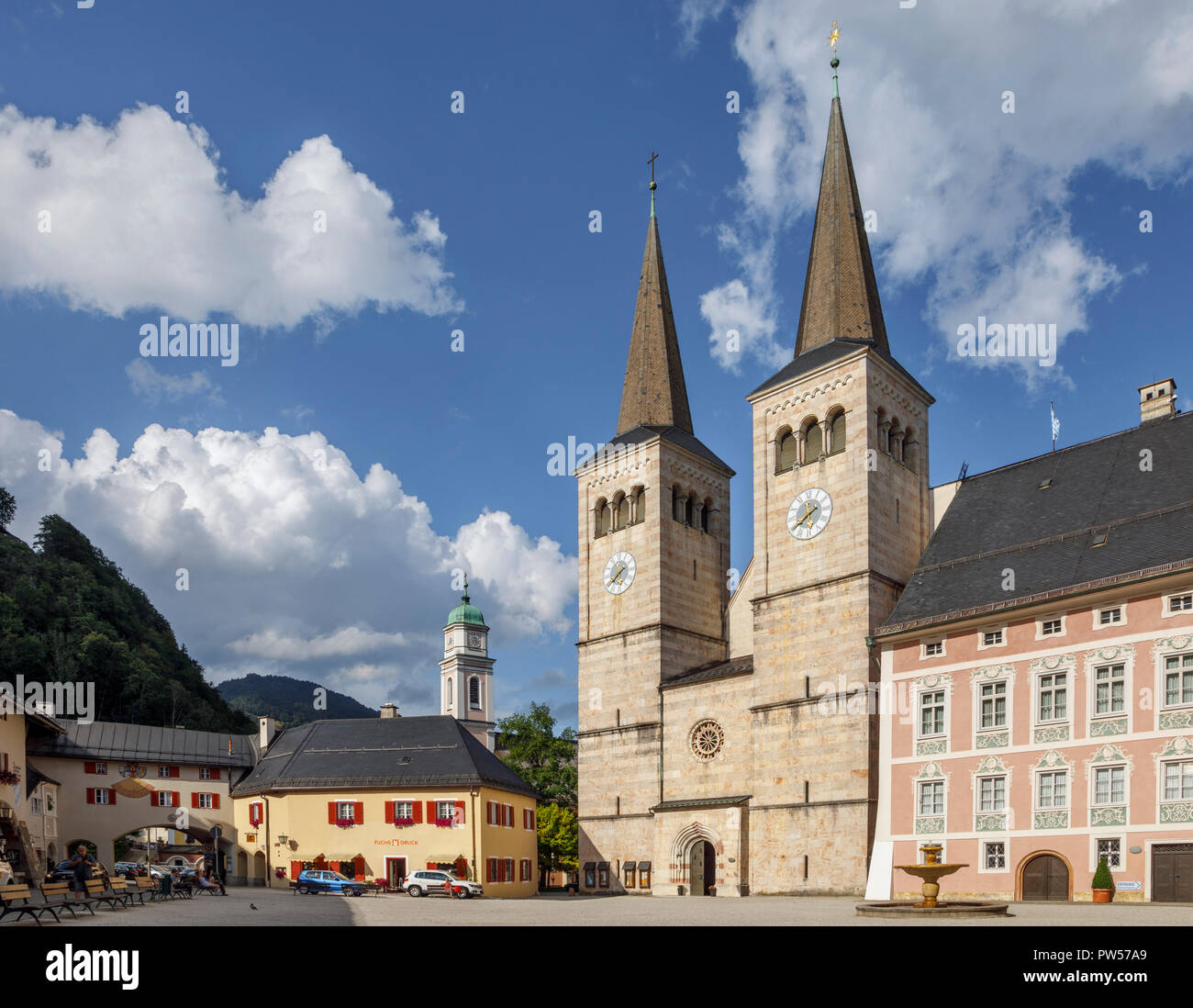 Le 12e siècle Collégiale St Pierre et Jean le Baptiste, Berchtesgaden, Bavière, Allemagne Banque D'Images