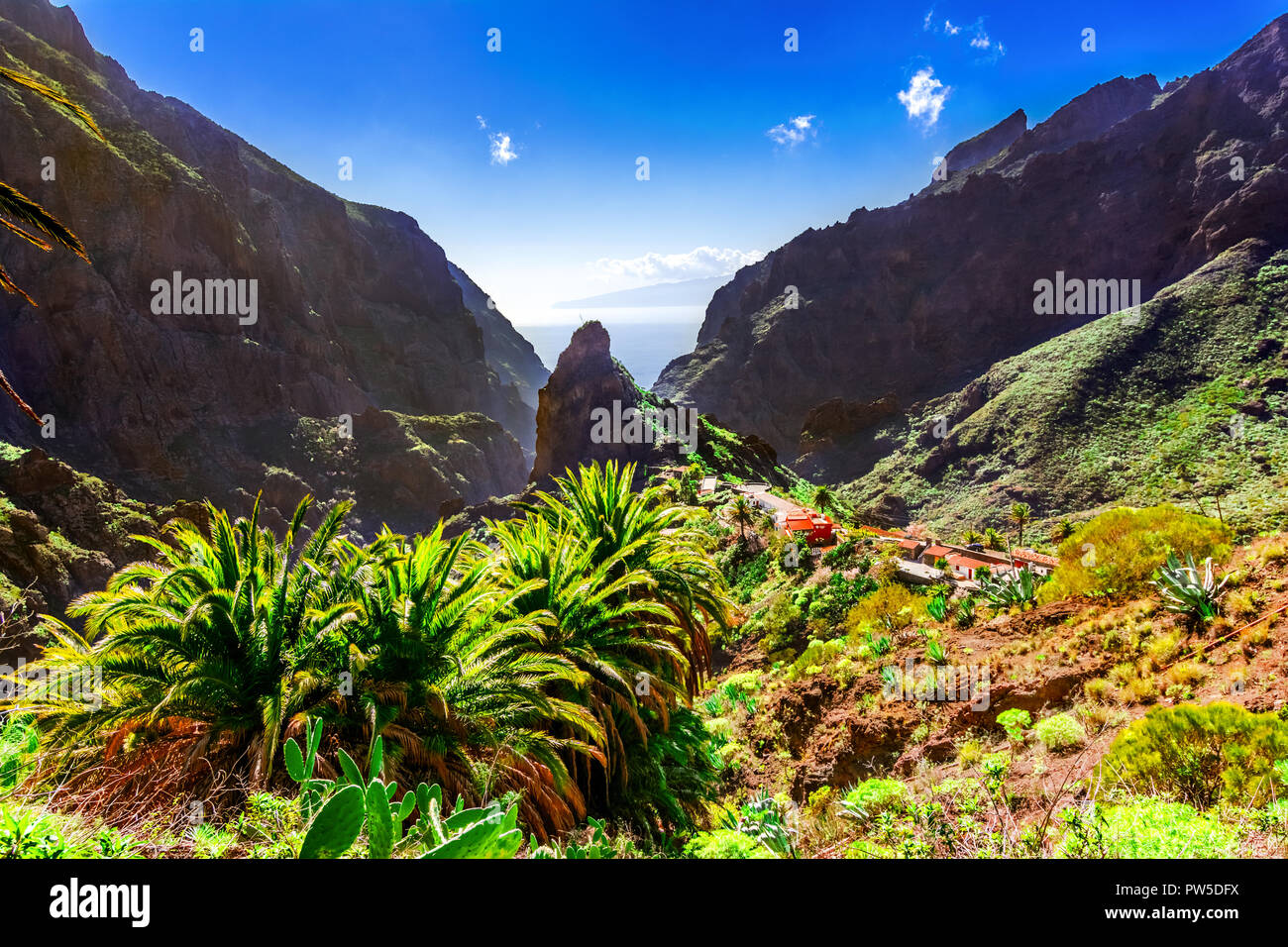 Masca, Tenerife, Espagne, Canaries : Petit village de montagne Masca sur l'île de Tenerife en Canaries, le Macizo de montagne Teno Banque D'Images