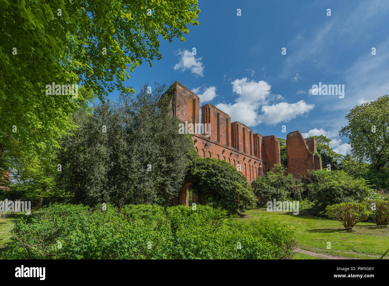 Vue sur le château dans le monastère Hude, Oldenburg, Allemagne Banque D'Images