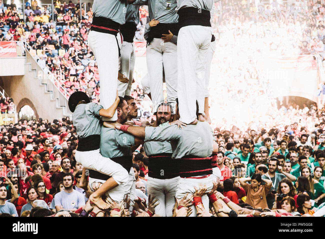 Castellers, Tour humain traditionnel, concurs de Castells, Tarragone, Catalogne, Espagne, 2014 Banque D'Images