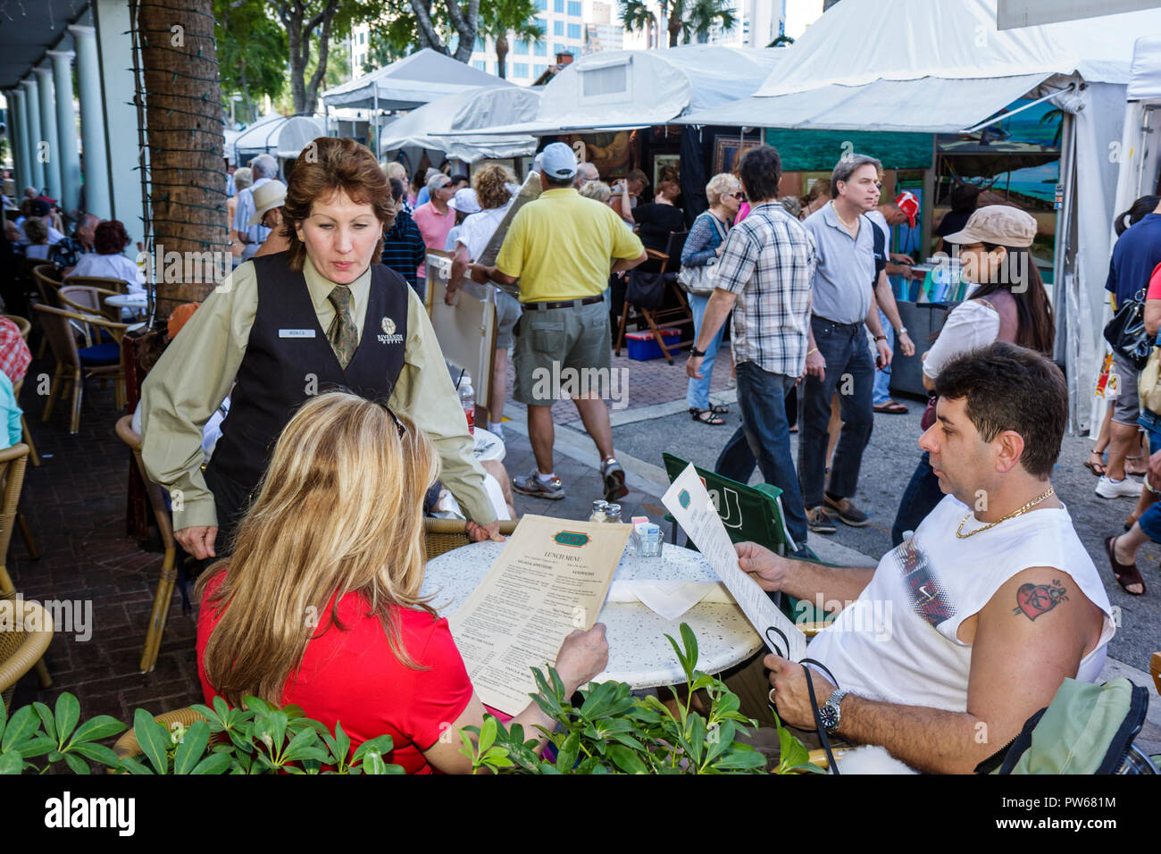 Fort ft.Lauderdale Florida, Las Olas Boulevard, Las Olas Art Fair, festival, foire de rue, événement communautaire, art artistique, rue, café-terrasse, en plein air Banque D'Images