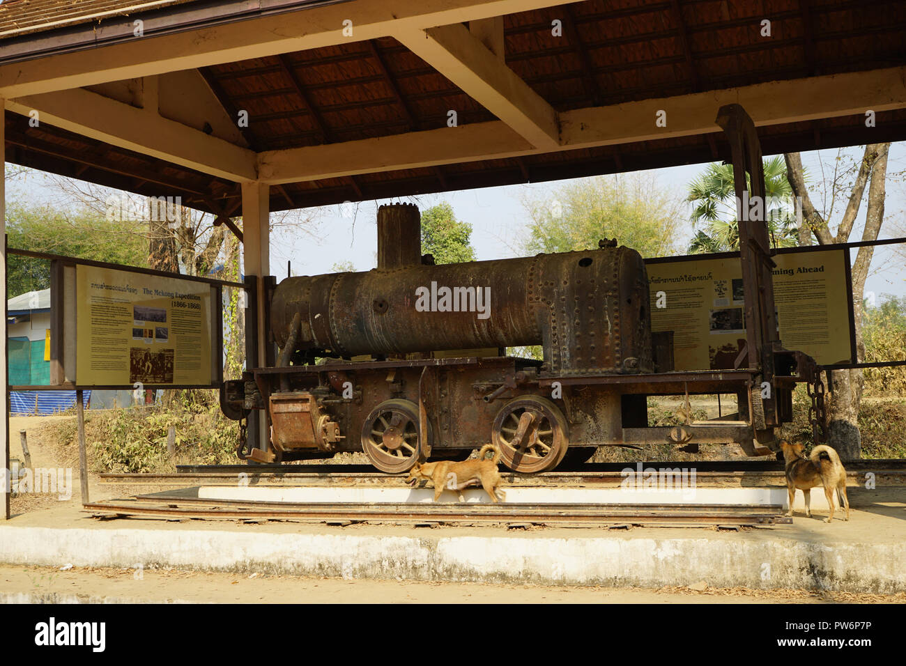 Lokomotive aus der französischen Kolonialzeit, Guinée Eisenbahn, Ban Khon, Don Khon, 4000 151, Süd-Laos, Laos, Asie Banque D'Images