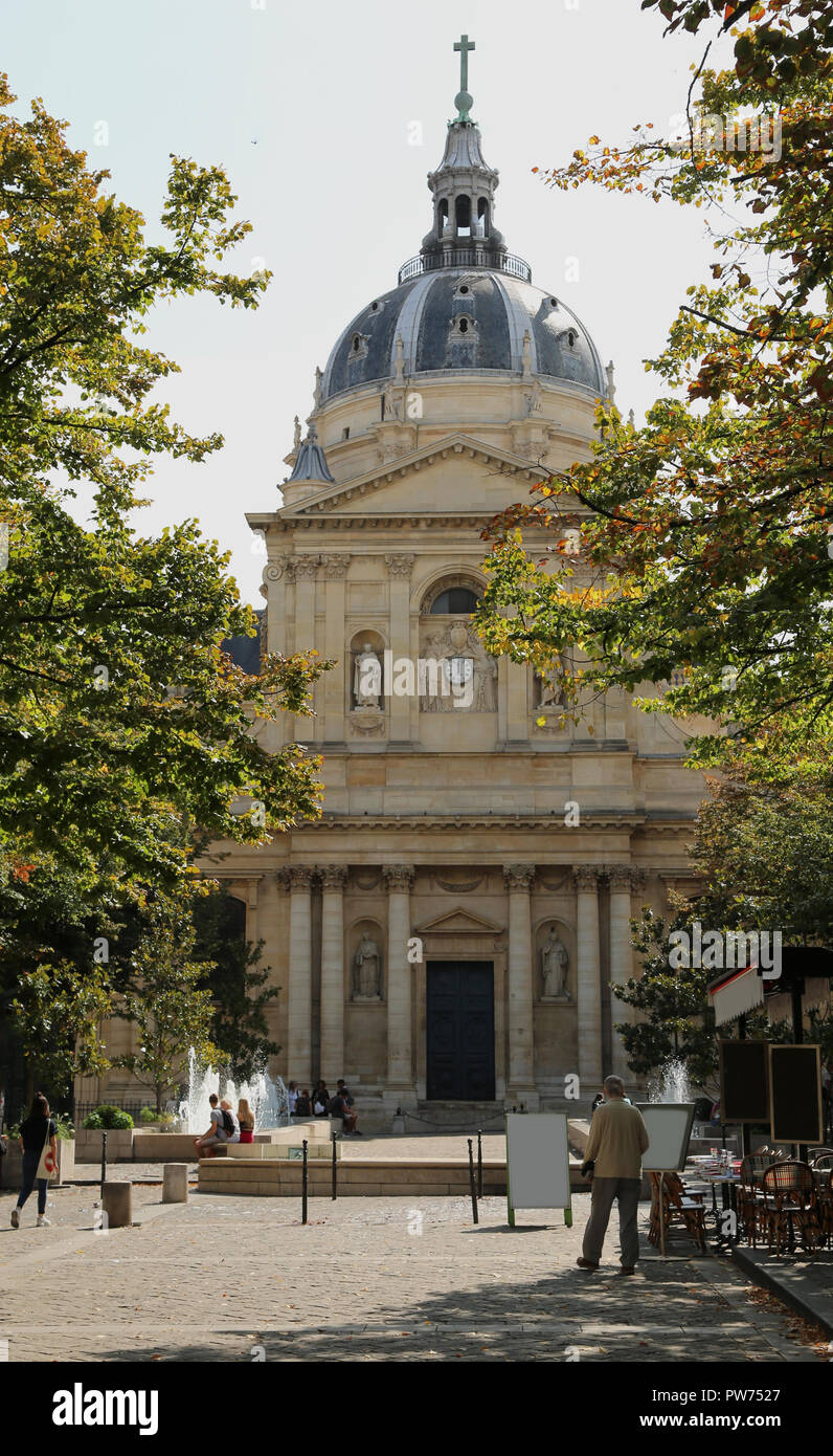 Chapelle de Sainte Ursule de Sorbonne Université dans quartier Latin à