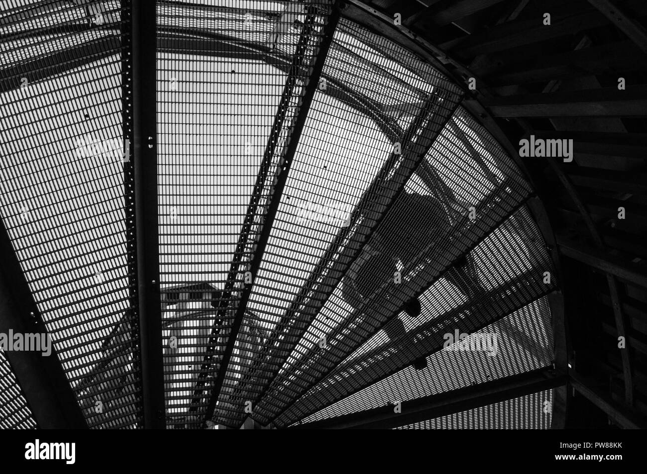 Le noir et blanc en colimaçon Banque D'Images