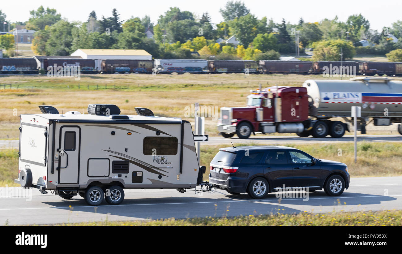 Gull Lake, Saskatchewan, Canada. Sep 7, 2018. La circulation des véhicules sur une section de l'autoroute transcanadienne à Gull Lake, en Saskatchewan. Credit : Bayne Stanley/ZUMA/Alamy Fil Live News Banque D'Images