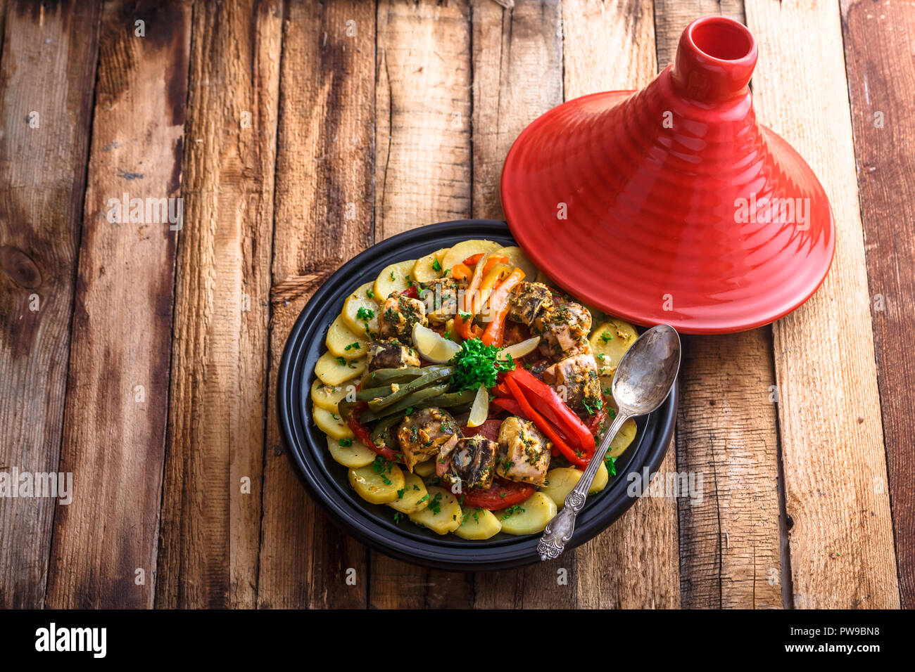 Moroccan fish tagine Banque de photographies et d’images à haute