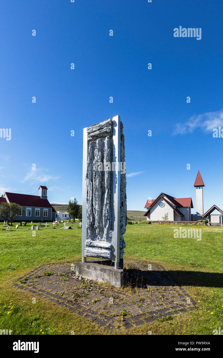 Vue sur le cimetière et les Églises d'Akureyri, Islande, Reykholtkirkja Banque D'Images