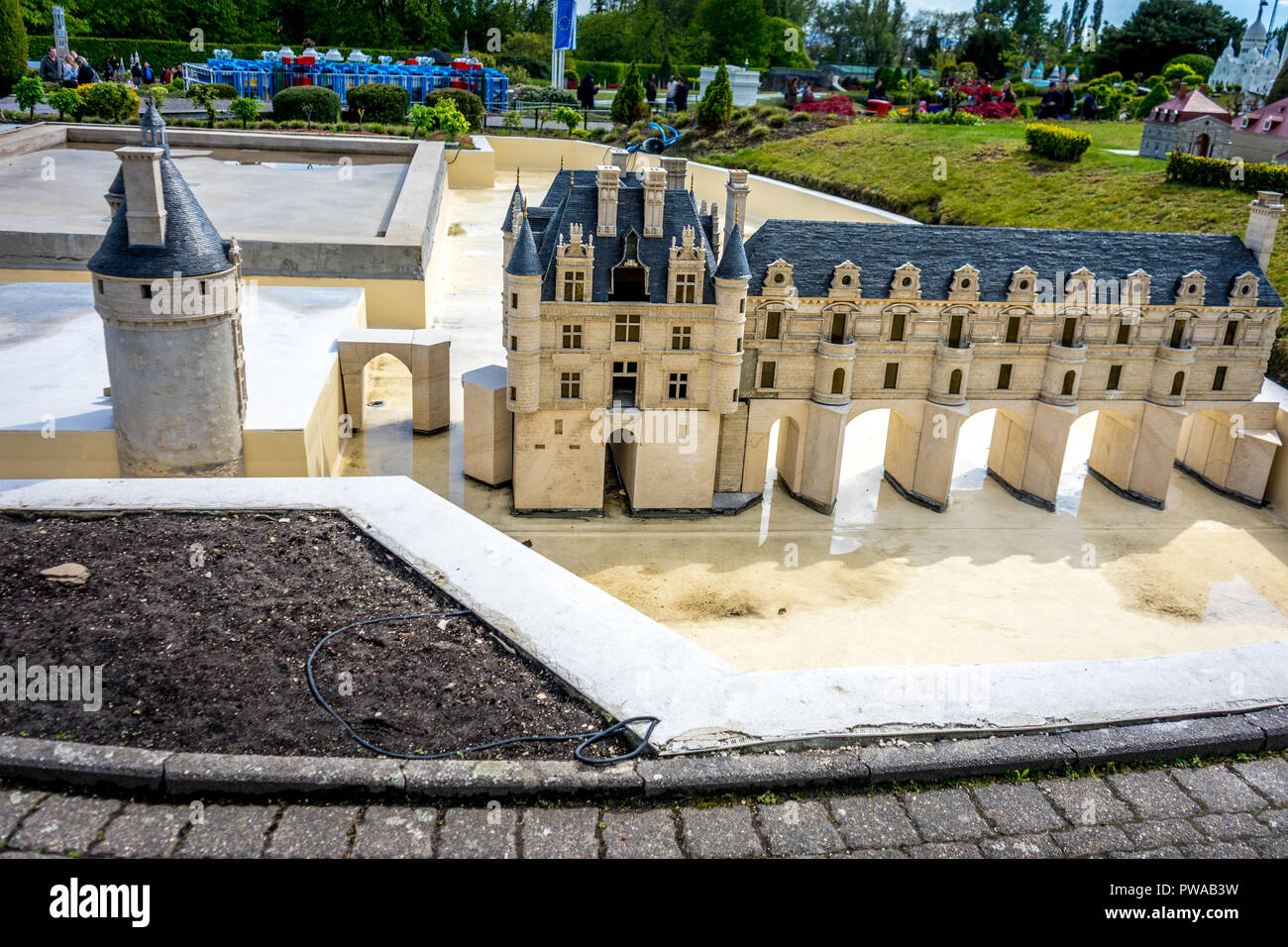 Bruxelles, Belgique - 17 Avril 2017 : Miniatures au parc Mini-Europe - reproduction du château de Chenonceaux, France, Europe Banque D'Images