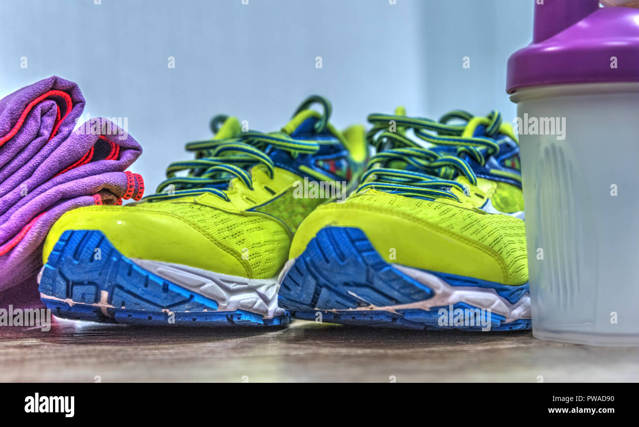 Close up of colorful chaussures de course Banque D'Images