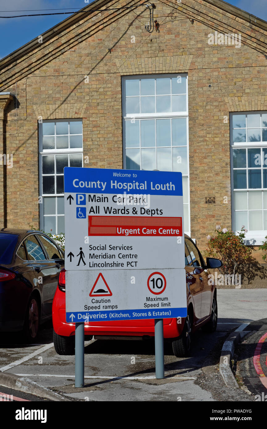 L'Hôpital du comté de Louth Lincolnshire, Royaume-Uni., Géré par United Lincolnshire Hospitals NHS Trust. En danger d'une clôture partielle. Banque D'Images