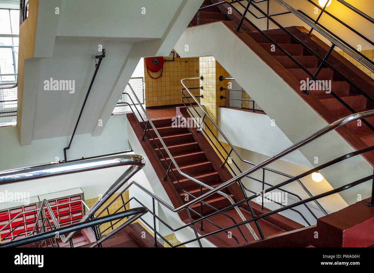 Van Nelle Factory Stairwell Rotterdam - Détails intérieurs de l'ancienne usine. Bâtiment de style international compl. 1931 Architectes Brinkman & Van der Vlugt Banque D'Images