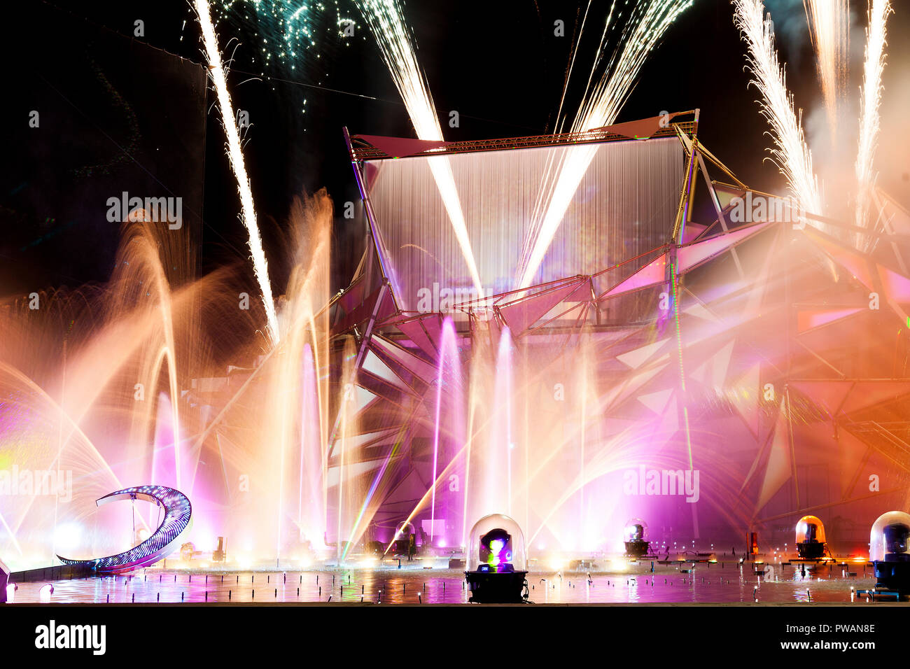 Leur spectacle à Futuroscope, Poitiers, parc, Nouvelle-Aquitaine Poitou-Charentes, France Banque D'Images