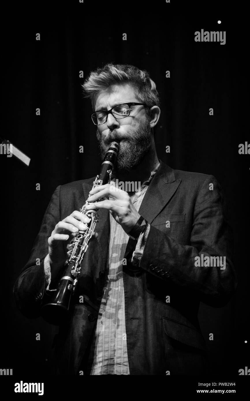 Stephan Dickbauer joue avec clarinette, clarinette basse noir Woody Quartet Jazz Festival 2018, Scarborough Banque D'Images