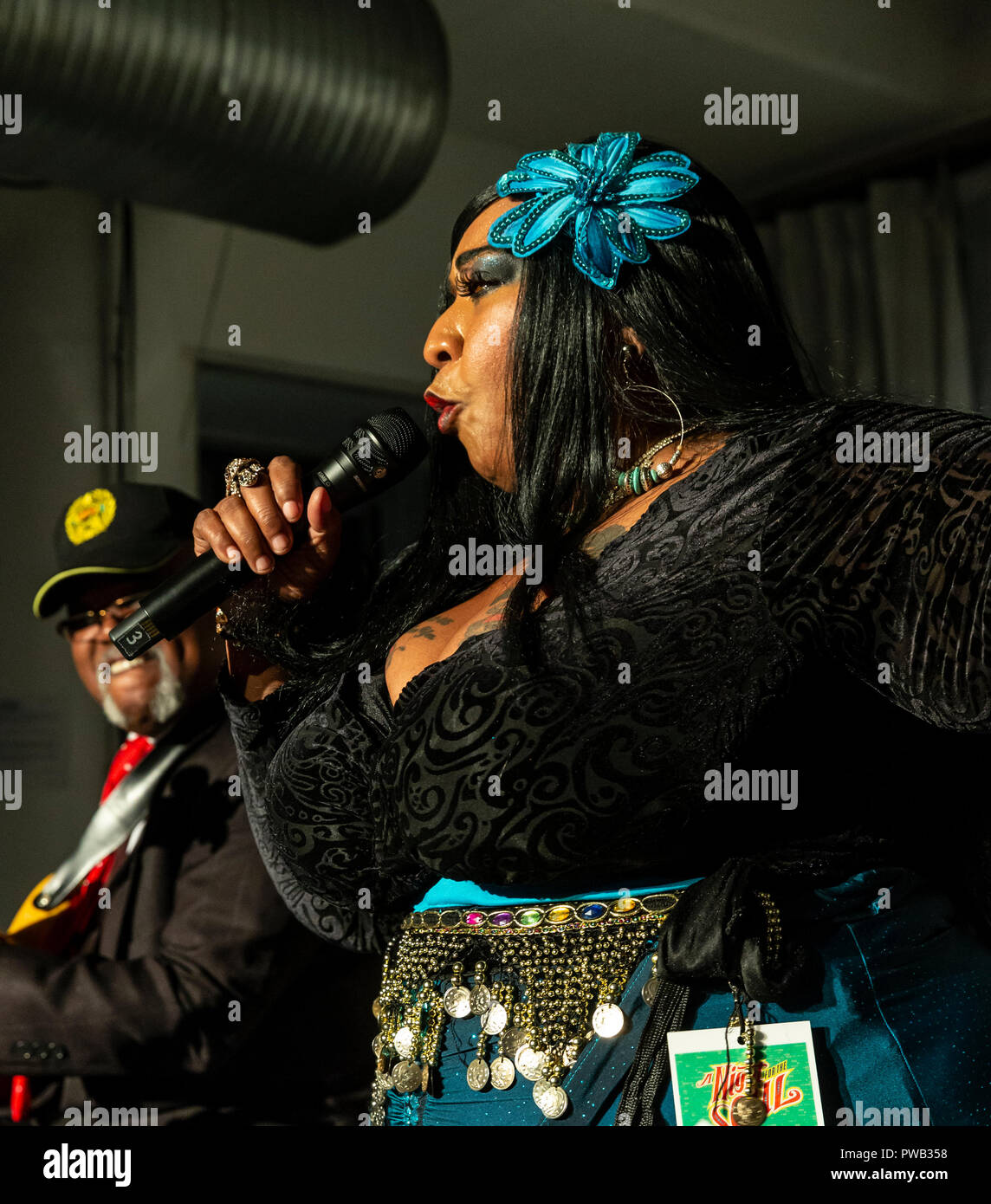 New York, NY - 13 octobre 2018 : Mme Zeno-Louisiana Mojo Reine accomplit avec les Bleus à Loft parti une nuit pour l'âme pour le Jazz Foundation of America à Hudson Studios Banque D'Images