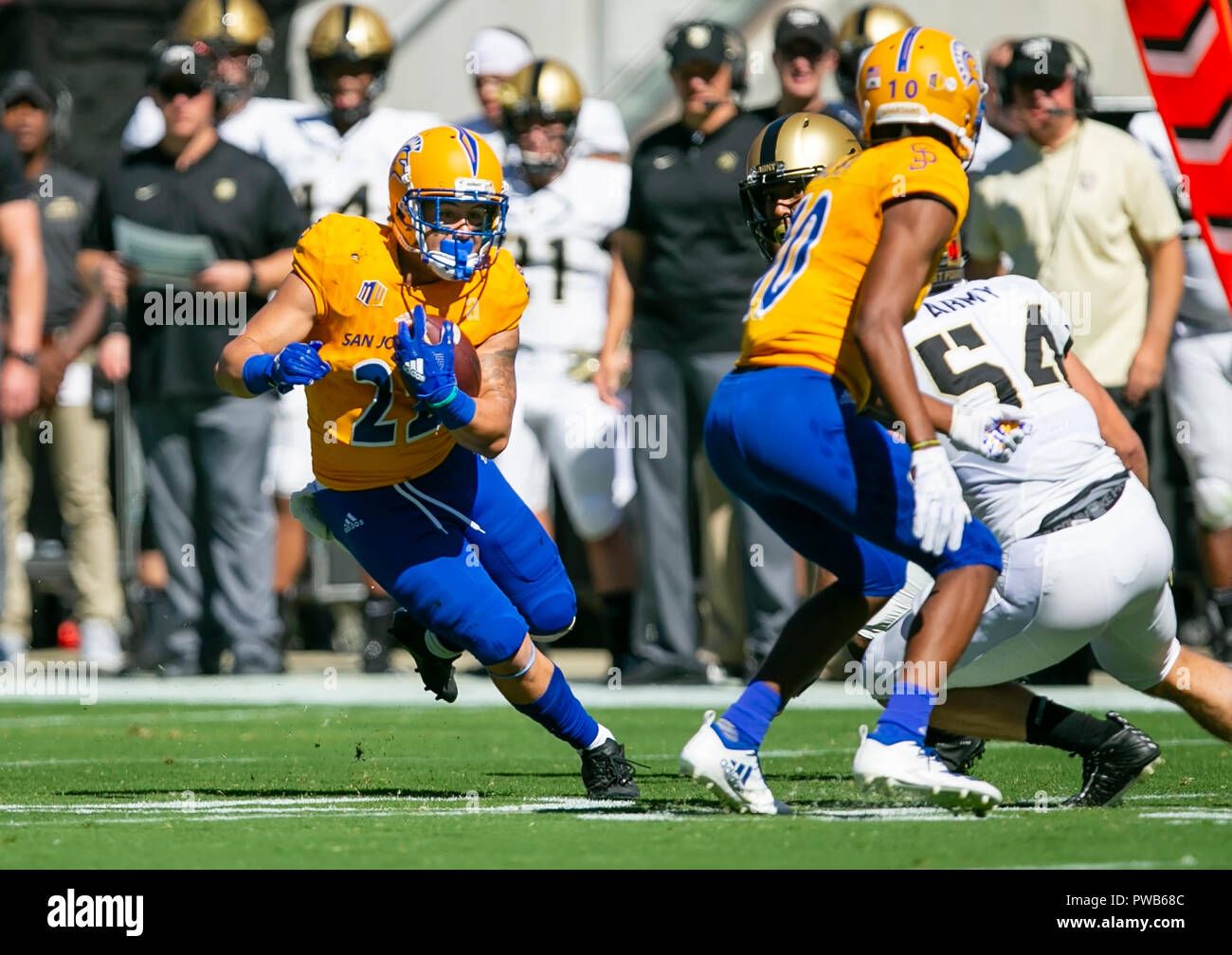 Santa Clara, CA. 13 Oct, 2018. San Jose State Spartans wide receiver Thai Cottrell (22) en action au cours de la NCAA football match entre les San Jose State Spartans et les Black Knights de l'armée à Levi's Stadium à Santa Clara, CA. La défaite de l'Armée de San Jose 52-3. Damon Tarver/Cal Sport Media/Alamy Live News Banque D'Images