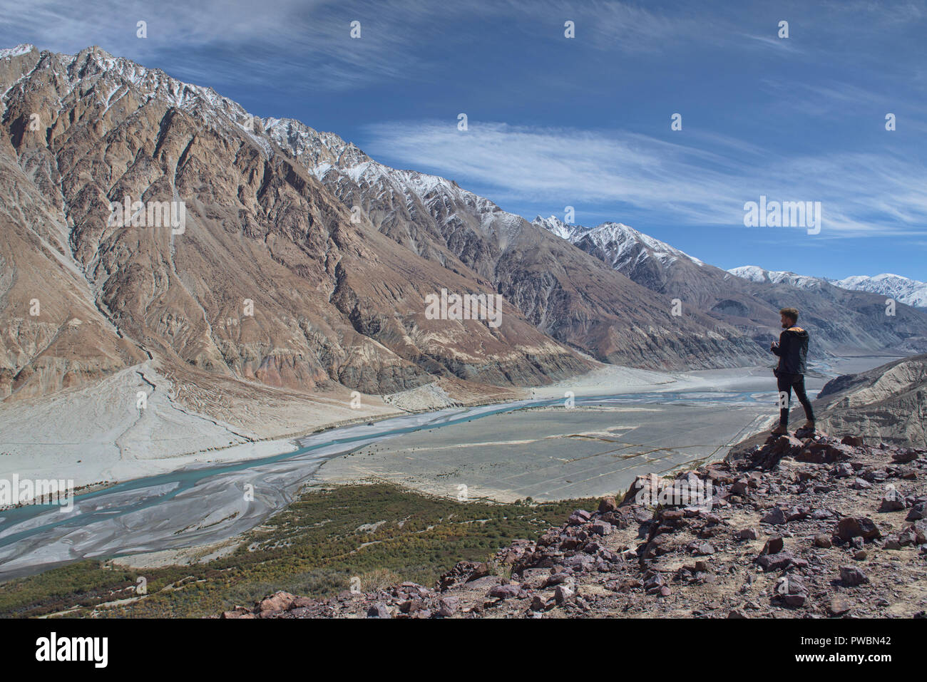 Les beaux fleuves Shyok River et plage de Karakoram, Vallée de Nubra, Ladakh, Inde Banque D'Images