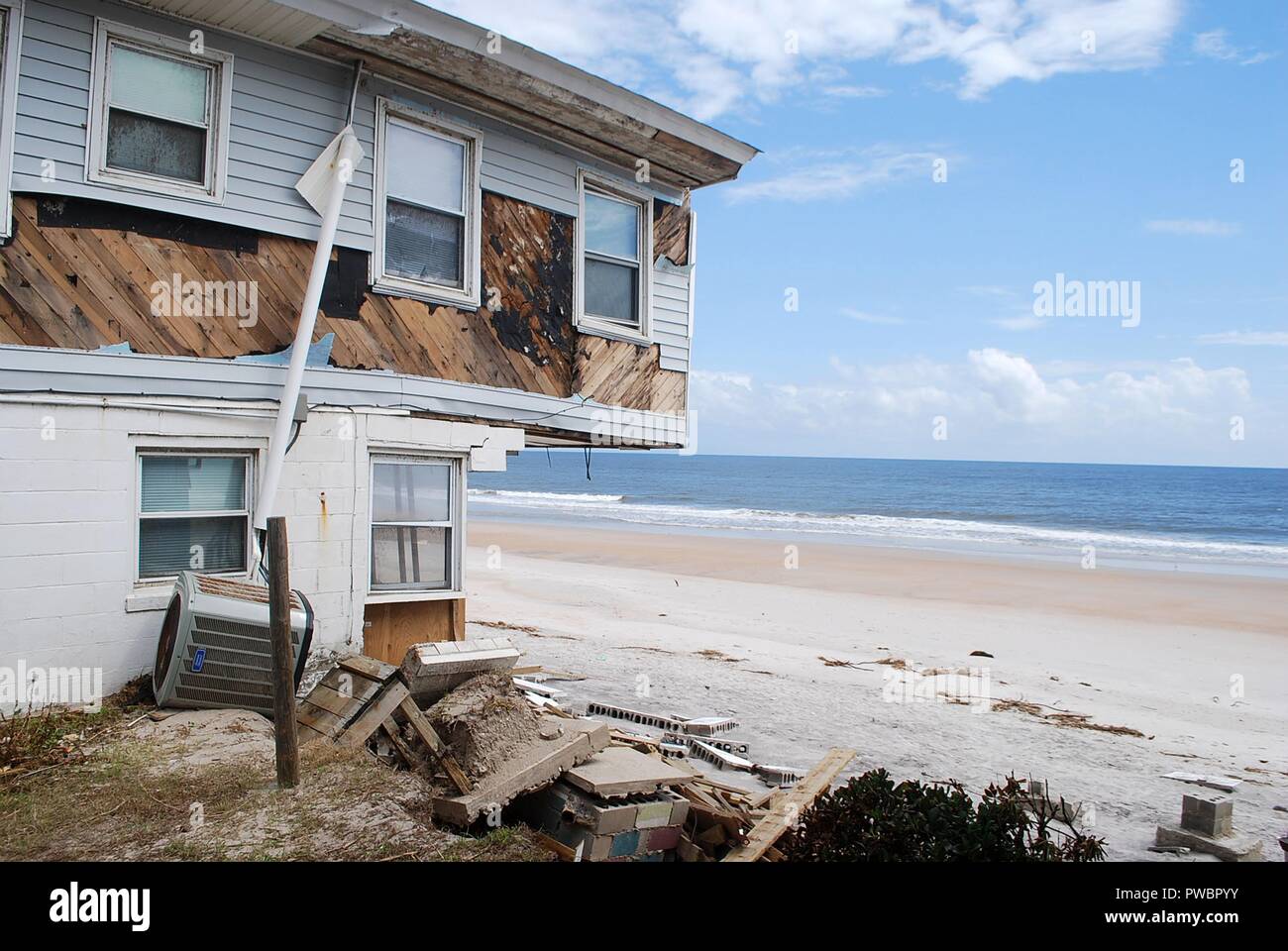 Beach front maisons endommagées suite à l'ouragan Florence le 24 septembre 2018 dans Surf City, Caroline du Nord. Banque D'Images