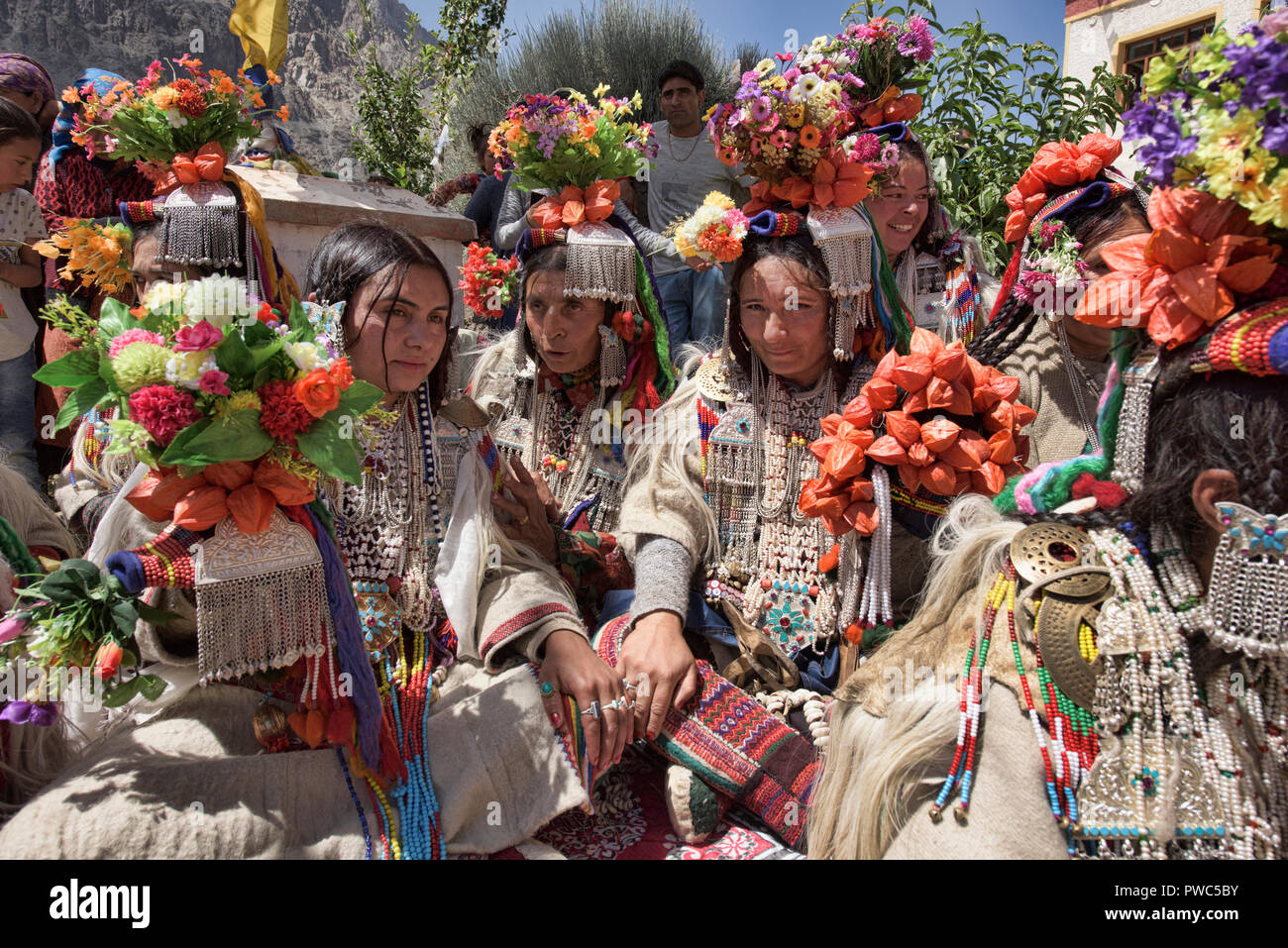 Scènes d'un Aryen (Brogpa) Cérémonie de mariage, Biama village, Ladakh, Inde Banque D'Images